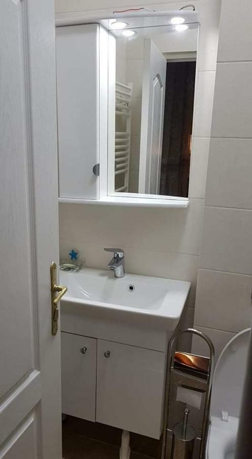 Zen Apartments Орадеа Екстериор снимка